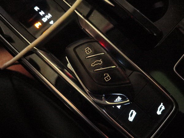 Roewe RX5 MAX 2019, 87200 км, за 7551 USD - фото 15