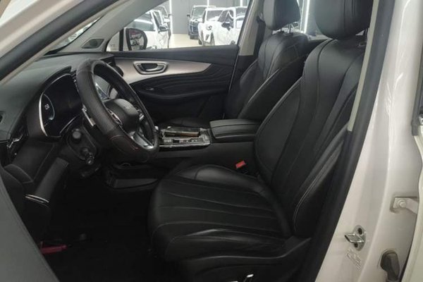Roewe RX5 MAX 2019, 45700 км, за 8238 USD - фото 18