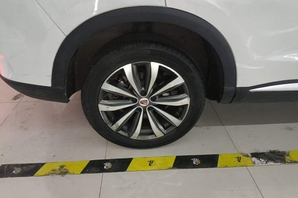 Roewe RX5 MAX 2019, 45700 км, за 8238 USD - фото 10