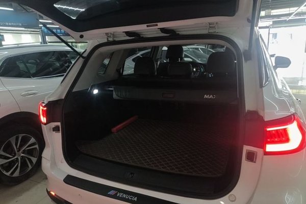 Roewe RX5 MAX 2019, 45700 км, за 8238 USD - фото 22