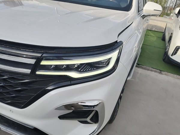 Roewe RX5 MAX 2021, 27900 км, за 9775 USD - фото 9