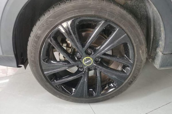 Roewe RX5 New Energy 2020, 76000 км, за 8378 USD - фото 10