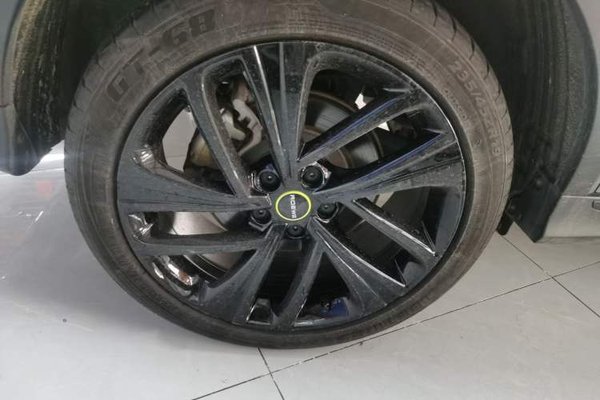 Roewe RX5 New Energy 2020, 76000 км, за 8378 USD - фото 11