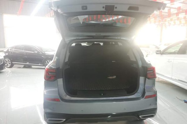 Roewe RX5 New Energy 2020, 76000 км, за 8378 USD - фото 22