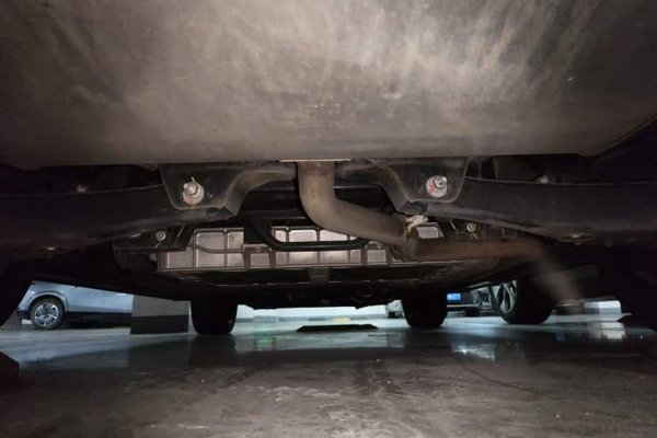 Roewe RX5 New Energy 2021, 60800 км, за 7628 USD - фото 25
