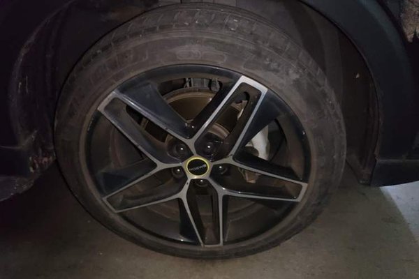 Roewe RX5 New Energy 2021, 60800 км, за 7628 USD - фото 8