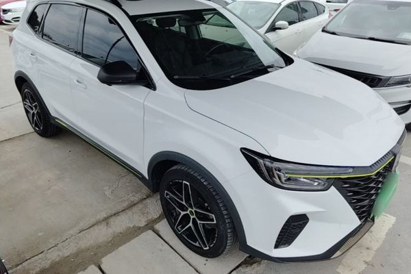Roewe RX5 New Energy 2021, 34800 км, за 9496 USD