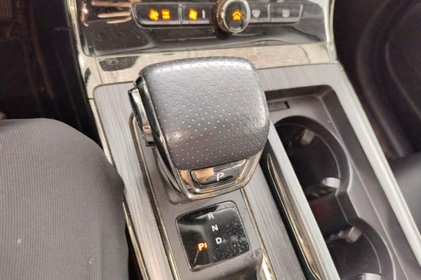 Roewe RX5 New Energy 2021, 34800 км, за 9496 USD - фото 16