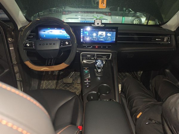 Roewe RX5 New Energy 2023, 6400 км, за 12736 USD - фото 12