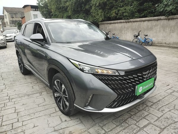Roewe RX5 New Energy 2023, 37400 км, за 10280 USD