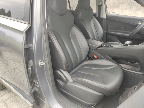 Roewe RX5 New Energy 2023, 37400 км, за 10280 USD - фото 23