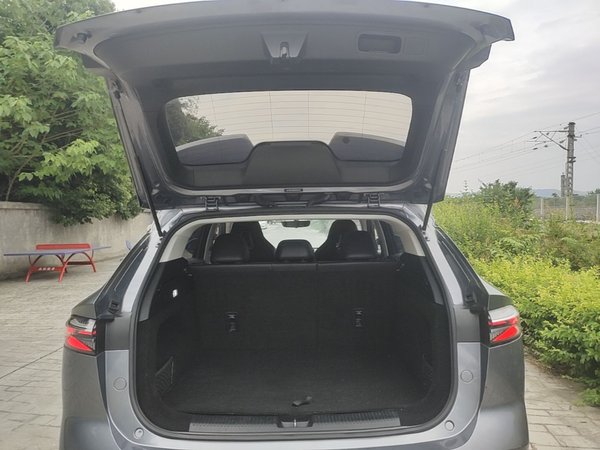 Roewe RX5 New Energy 2023, 37400 км, за 10280 USD - фото 22
