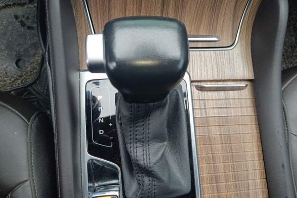 Roewe RX8 2018, 53099 км, за 7295 USD - фото 15