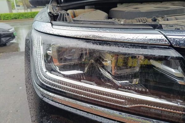Roewe RX8 2018, 53099 км, за 7295 USD - фото 7
