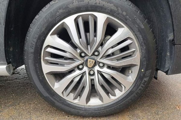 Roewe RX8 2018, 53099 км, за 7295 USD - фото 8