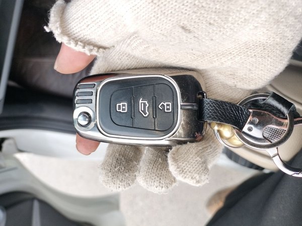 SAIC MAXUS Xintu V80 2024, 12200 км, за 13909 USD - фото 9