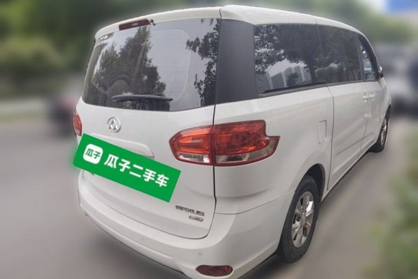 SAIC MAXUS G10 2015, 142800 км, за 6626 USD