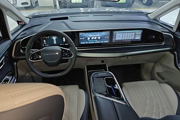 SAIC MAXUS G90 2022, 37100 км, за 21403 USD - фото 7