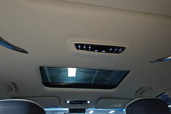 SAIC MAXUS G90 2022, 37100 км, за 21403 USD - фото 16