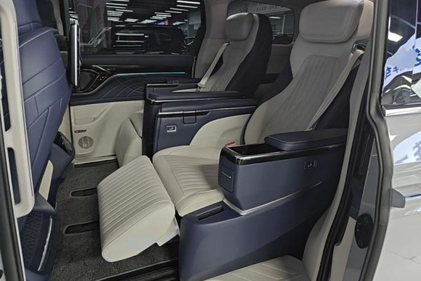 SAIC MAXUS G90 2022, 37100 км, за 21403 USD - фото 15