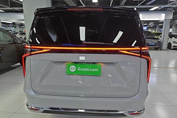 SAIC MAXUS G90 2022, 37100 км, за 21403 USD - фото 26