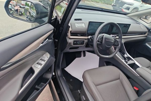 SAIC MAXUS Maxus G50 PHEV 2025, 3500 км, за 15629 USD - фото 19