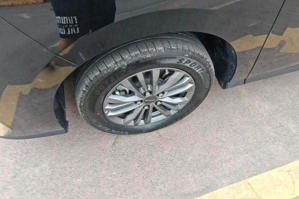 SAIC MAXUS Maxus G50 PHEV 2025, 3500 км, за 15629 USD - фото 8