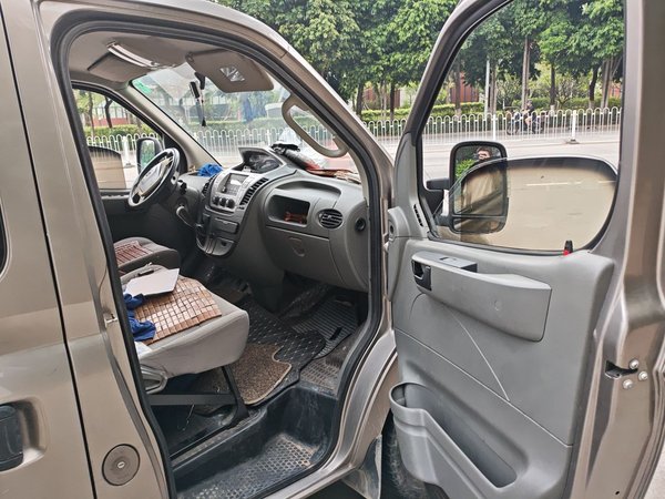 SAIC Maxus Xintu V80 2017, 70600 км, за 8148 USD - фото 19