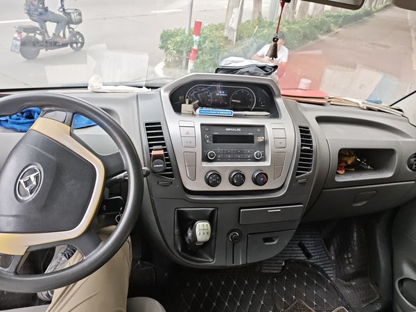 SAIC Maxus Xintu V80 2017, 70600 км, за 8148 USD - фото 12