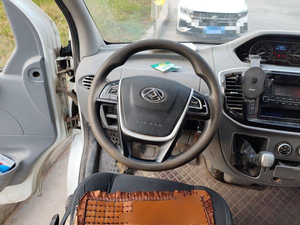 SAIC MAXUS Xintu V80 2019, 128800 км, за 8478 USD - фото 11