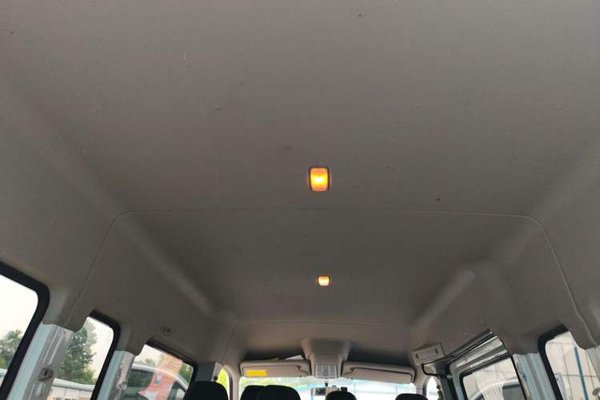 SAIC MAXUS Xintu V80 2023, 52800 км, за 11068 USD - фото 18