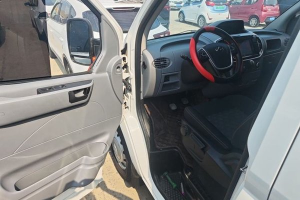SAIC MAXUS Xintu V80 2023, 70700 км, за 12665 USD - фото 19