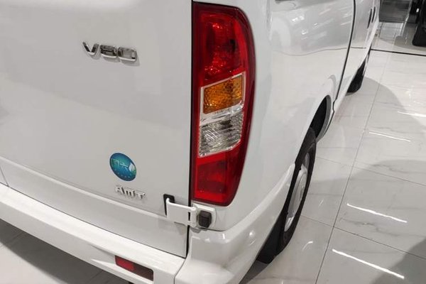 SAIC MAXUS Xintu V80 2023, 75300 км, за 13263 USD - фото 25