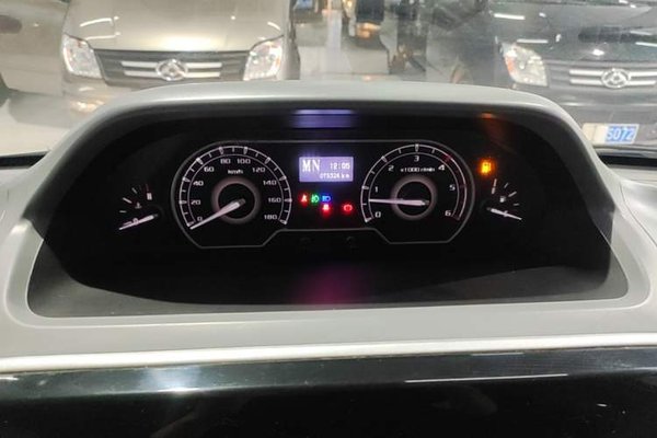 SAIC MAXUS Xintu V80 2023, 75300 км, за 13263 USD - фото 30