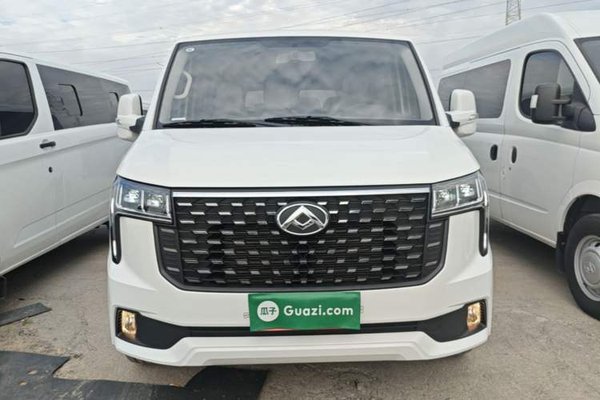 SAIC MAXUS Xintu V80 2025, 6899 км, за 15634 USD