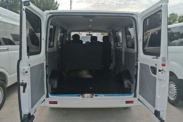 SAIC MAXUS Xintu V80 2025, 6899 км, за 15634 USD - фото 22