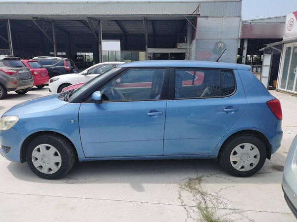 Skoda Fabia 2012, 72200 км, за 3995 USD