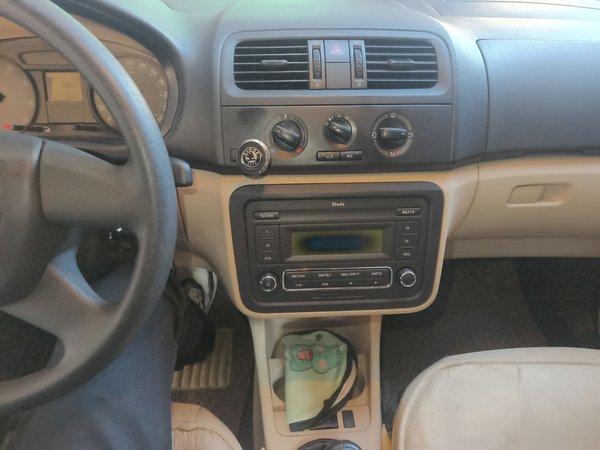 Skoda Fabia 2012, 117600 км, за 2886 USD - фото 14