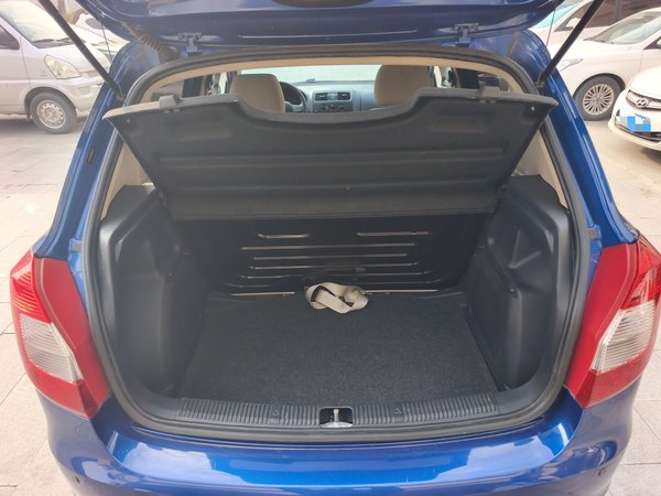 Skoda Fabia 2014, 90700 км, за 4443 USD - фото 9