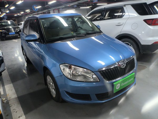 Skoda Fabia 2014, 96700 км, за 4328 USD