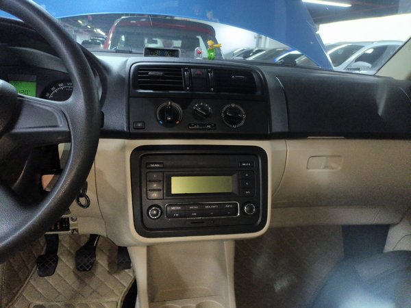 Skoda Fabia 2014, 96700 км, за 4328 USD - фото 12