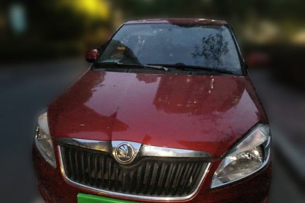 Skoda Fabia 2014, 99100 км, за 3357 USD
