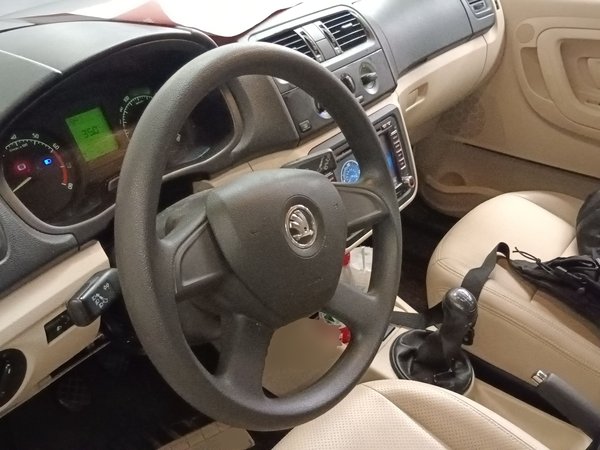 Skoda Fabia 2014, 100800 км, за 3538 USD - фото 12