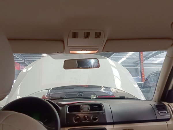 Skoda Fabia 2014, 100800 км, за 3538 USD - фото 17