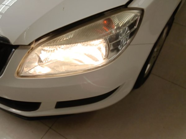 Skoda Fabia 2014 1.4L Manual Crystal Edition, 2014 года