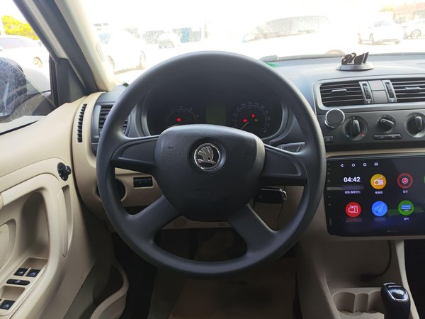 Skoda Fabia 2014 1.4L Automatic Crystal Edition, 2014 года