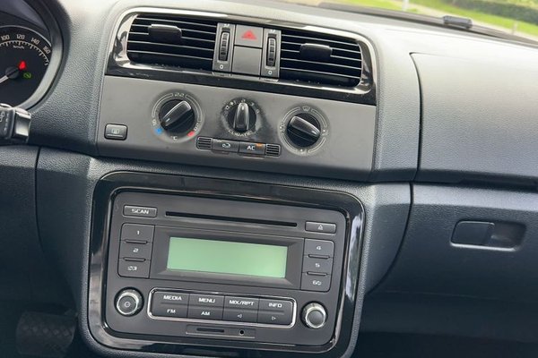 Skoda Fabia 2014, 85200 км, за 4872 USD - фото 14