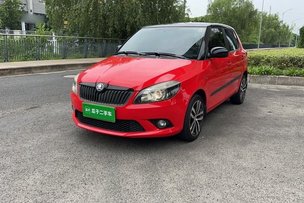 Skoda Fabia · 2014 год