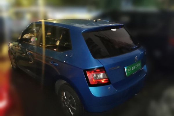 Skoda Fabia 2015, 36000 км, за 4190 USD