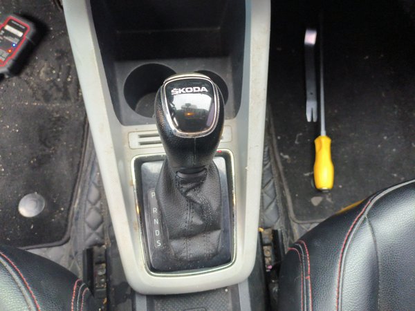 Skoda Fabia 2015, 88200 км, за 4930 USD - фото 17